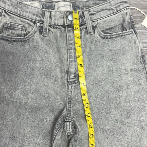 NWT Universal Thread Vintage Straight High Rise Gray Wash Denim Jeans 2/26R - Picture 10 of 16